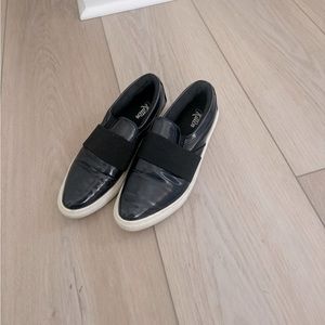 Kitten slip on sneaker